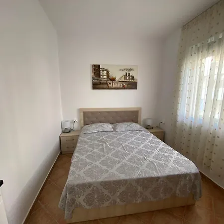 Apartment Sea Breeze Retreat